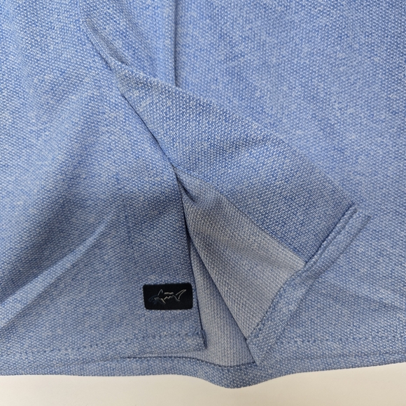 NWT, GREG NORMAN Men's Blue Short Sleeve Shirt. Size M - Picture 8 of 9